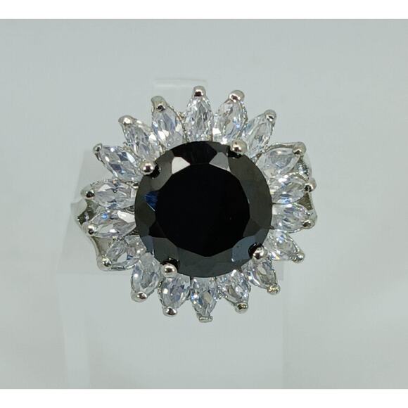 Vintage Ring Size 6.25 Silver Tone White Gold GP Black CZ Cluster Cocktail NOS - Picture 7 of 10